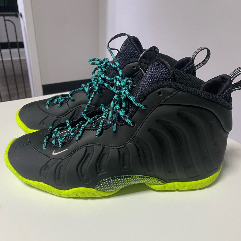 Nike Little Posite One Grade School Kids' "Black Volt" Shoe
